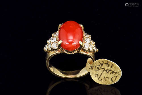 14K YELLOW GOLD CORAL RING WITH DIAMONDS