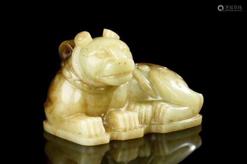 JADE CARVED 'MYTHICAL BEAST' FIGURE