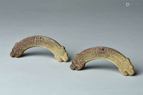 PAIR OF JADE CARVED 'DRAGON' ORNAMENTS, HENG