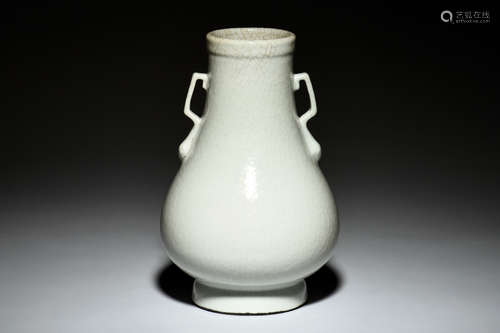 GUAN WARE TYPE VASE WITH HANDLES