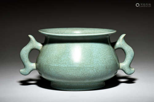 CELADON GLAZED CENSER WITH HANDLES