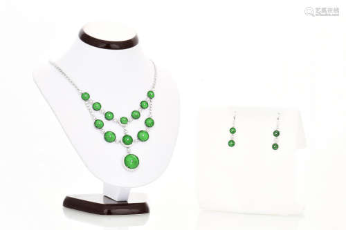 18K WHITE GOLD JADEITE AND DIAMONDS NECKLACE AND EARRINGS SET WITH GIA CERTIFICATE