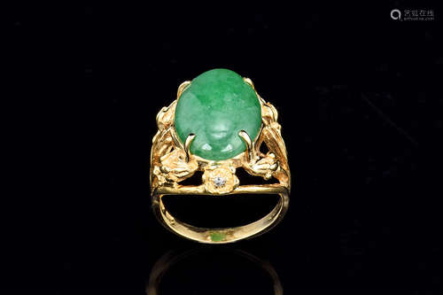 14K YELLOW GOLD JADE RING