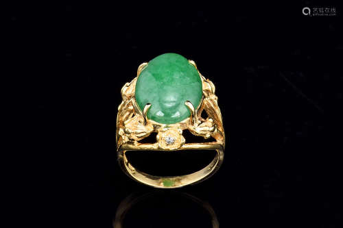 14K YELLOW GOLD JADE RING