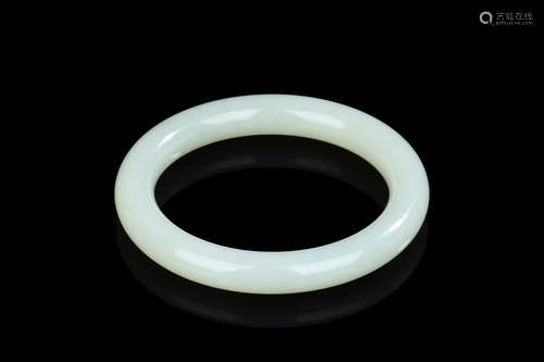 HETIAN JADE BANGLE BRACELET