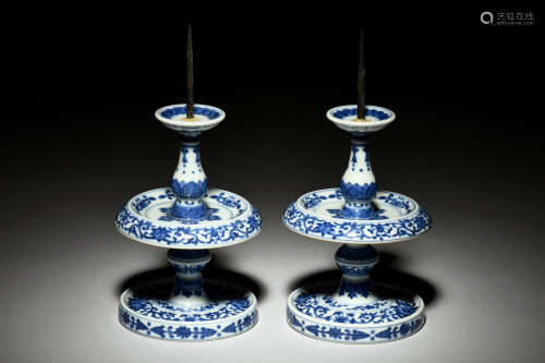 PAIR OF BLUE AND WHITE CANDLE HOLDERS
