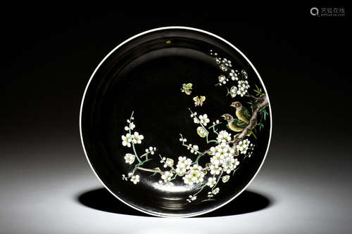 FAMILLE ROSE BLACK GROUND 'BIRDS & FLOWERS' DISH