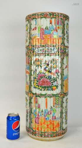 Chinese Rose Medallion Umbrella Stand