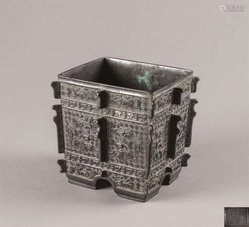 宋代(960-1279) 青铜饕餮纹方彝