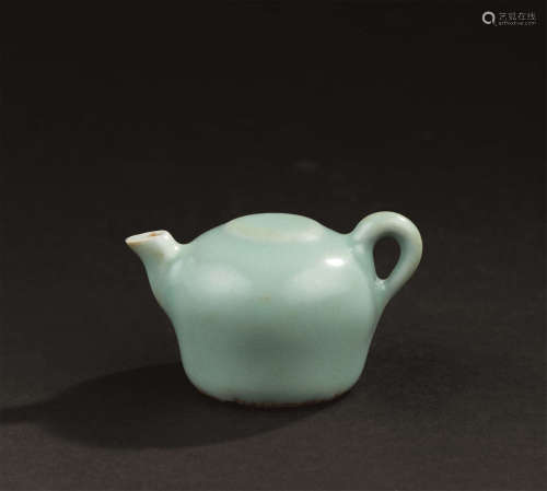 宋代(960-1279) 青瓷小水滴
