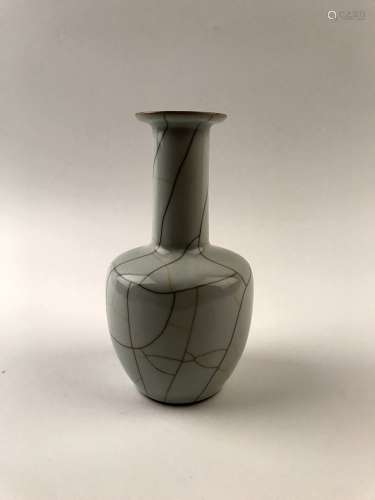 Chinese GeYao Vase