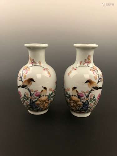 A Pair Fine Enemel Bird Vase