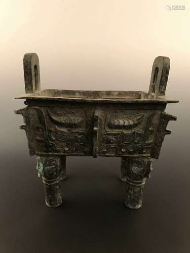 Chinese Han Style Bronze Ding