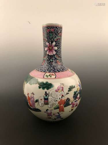 Chinese Famille Rose Vase with Kuanxi Mark