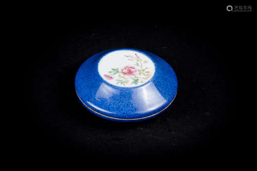 Guangxu, after Kangxi, Blue-glzed Seal Paste Box with Window of Blossoms