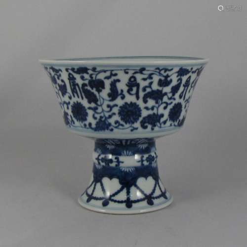 Chinese Qing Dynasty Blue White Stem Bowl