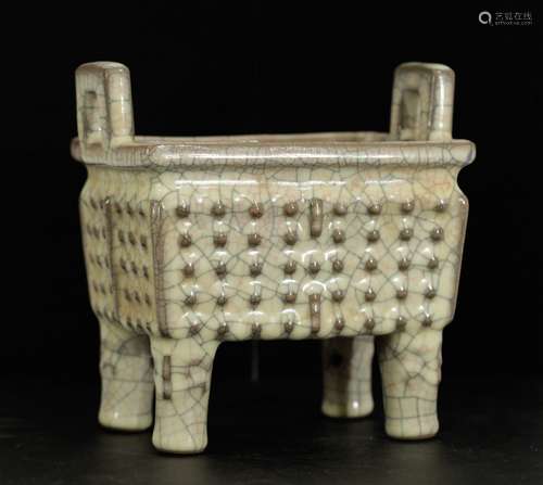 Chinese Ge Style Ceramic Incense Burner