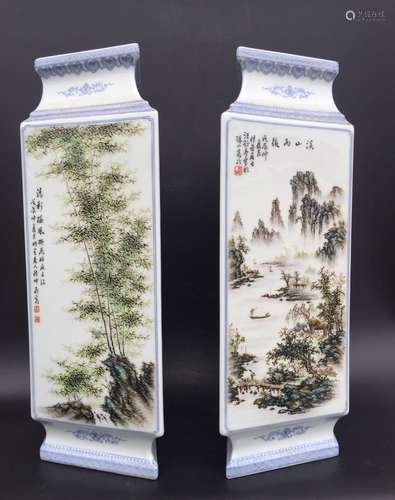 Pair of Chinese Famille Rose Porcelain Vase,Marked