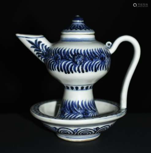 Chinese Blue/White porcelain Ewer