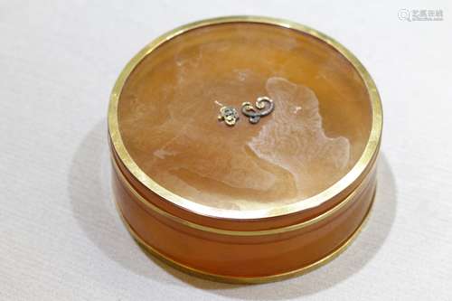 Round Box w/ 18k Gold, Marked 