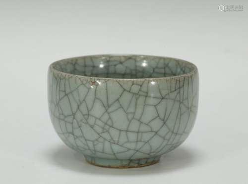 Chinese Celadon Glazed Bowl