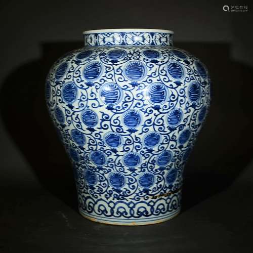 WANLI MARK, A BLUE AND WHITE FLORAL JAR