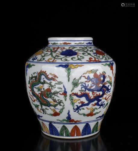 A DOUCAI JAR