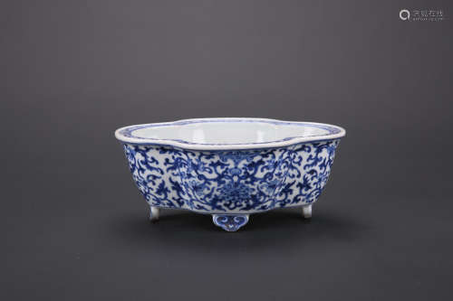 Chinese blue and white porcelain bulb dish, Qianlong