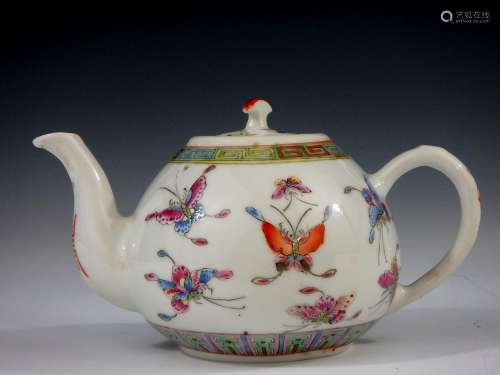 Chinese famille rose porcelain teapot, Qianlong mark.