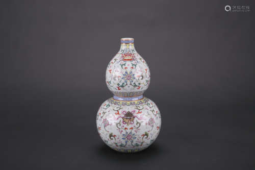 Chinese famille rose double gourd porcelain vase,
