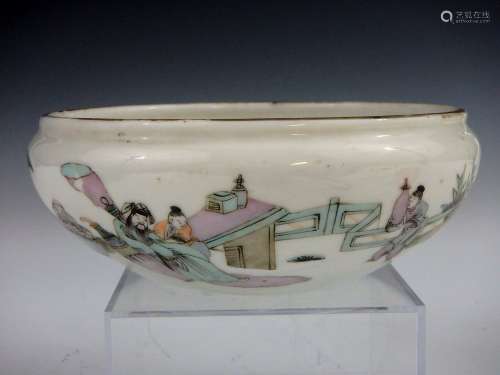 Chinese famille rose porcelain washer.