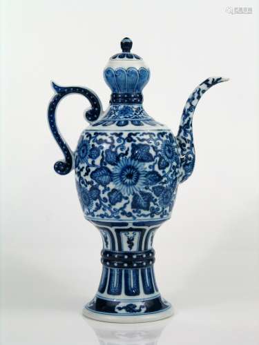 Chinese blue and white porcelain teapot, Ming mark.