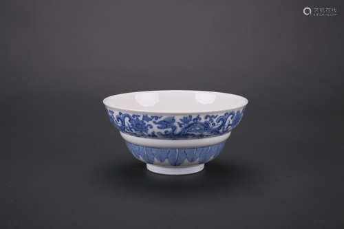 Chinese blue and white porcelain dragon bowl, Yongzheng