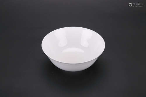 Chinese Blanc de Chine porcelain bowl, Yongzheng mark.