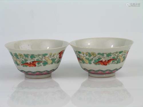 Pair Chinese famille rose porcelain bowls, Qianlong