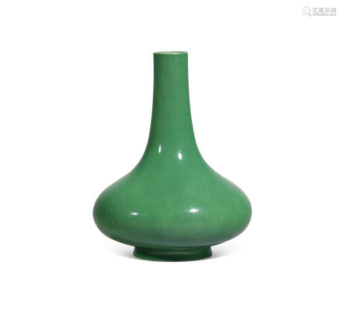 清  绿釉胆瓶