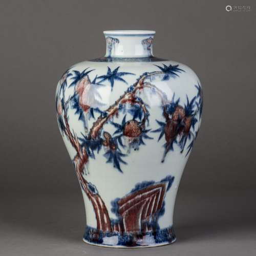 A BLUE AND WHITE AND GALZE RED VASE, MEIPING