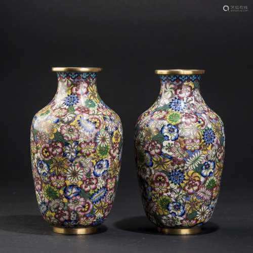 A PAIR OF CHINESE MILLE FLEURS CLOISONNE VASES