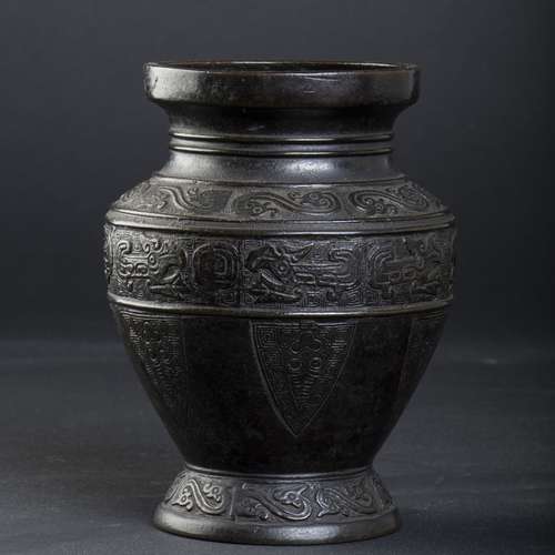 A BRONZE ZUN VASE