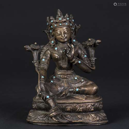 A GILT BRONZE FIGURE OF GREEN TARA BUDDHA