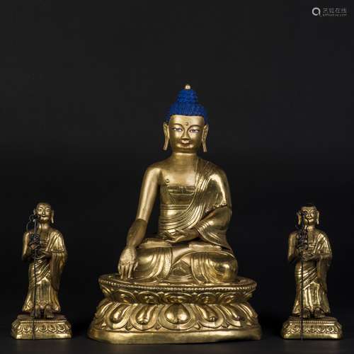 A GILT BRONZE FIGURE OF SAKYAMUNI BUDDHA