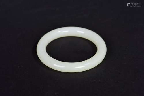 A WHITE JADE BANGLE