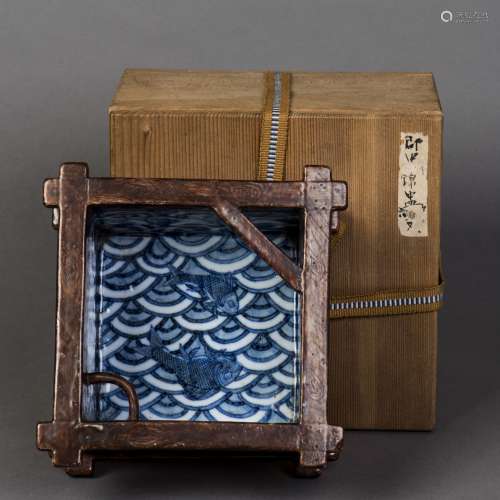 A WOOD PATTERN GLAZED PORCELAIN BRUSH WASHER, QING DAOGUANG PERIOD