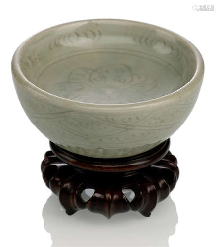 A FINE AND RARE ENGRAVED LONGQUAN CELADON CARVED WARMING LOTOS BOWL, China, Yuan/early Ming dynasty-Property from an old French private collection, assembled prior 1970-Cf