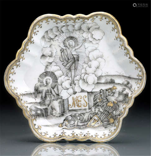 A GRISAILLE AND GOLD-PAINTED EXPORT PORCELAIN DISH WITH JESUS AND MONOGRAMM