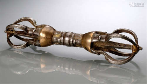 A LARGE AND VERY RARE IRON AND BRONZE VAJRA, Tibet, ca