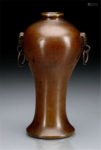 A BRONZE MEIPING VASE WITH WIDE FOOT