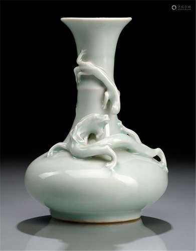 A SMALL CELADON VASE WITH CHILONG
