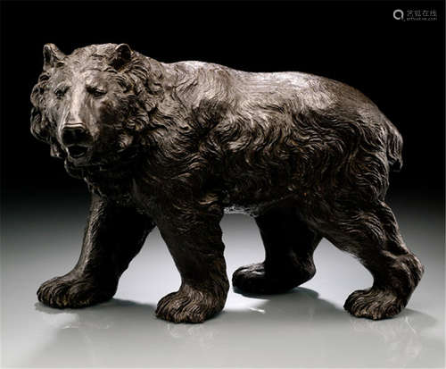 A BRONZE MODEL OF A STANDING BEAR, Japan, marked Shûsei, Meiji period - Property from an old South German private collection, collected between 1970 and 2010 - Minor wear, slightly chipped