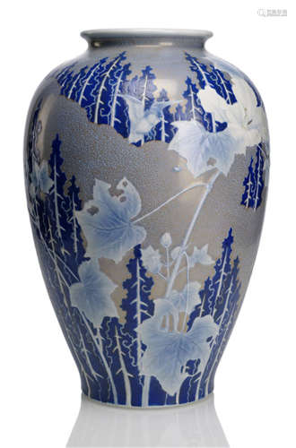 A PORCELAIN VASE DECORATED WITH BIRD AND HIBISKUS IN DIFFERENT BLUE TONES, Japan, marked in underglaze blue: Fuji logo and Fukagawa sei, Meiji period - Property from a German private collection, acquired by a family member of the owner in 1914 - Minor wear